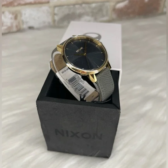 Nixon Kensington Leather Light Gold/Charcoal Casual Designer Women's Watch - Picture 2 of 10